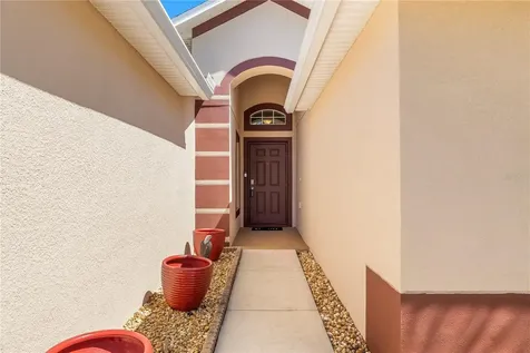 8020 Alamosa Wood Avenue Ruskin FL 33573