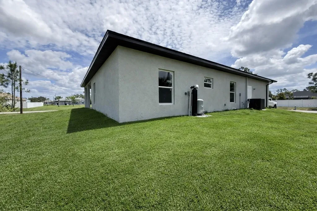 1180 Comfort Lane North Port FL 34288
