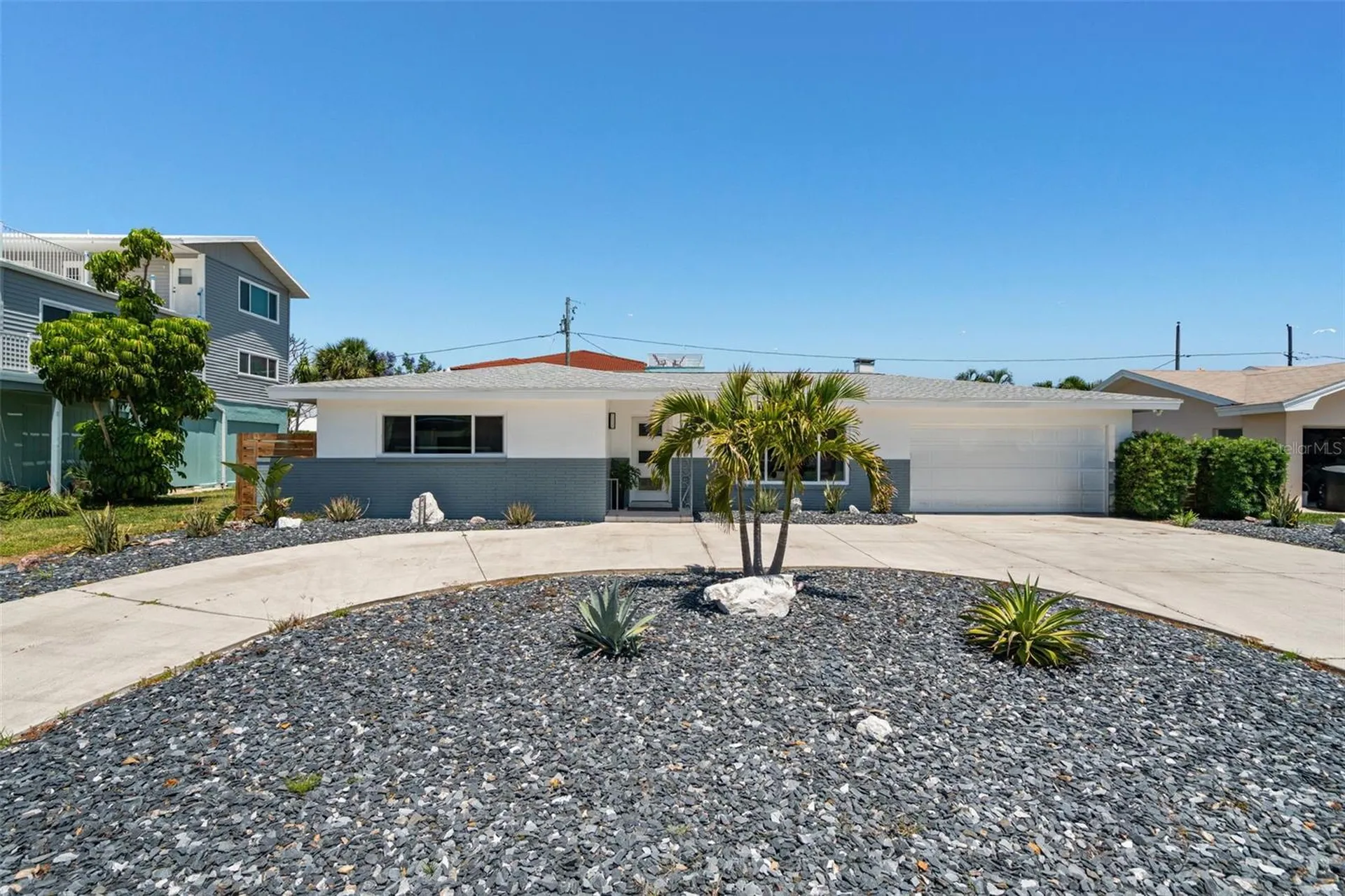 2671 W Bay Isle Drive SE St Petersburg FL 33705