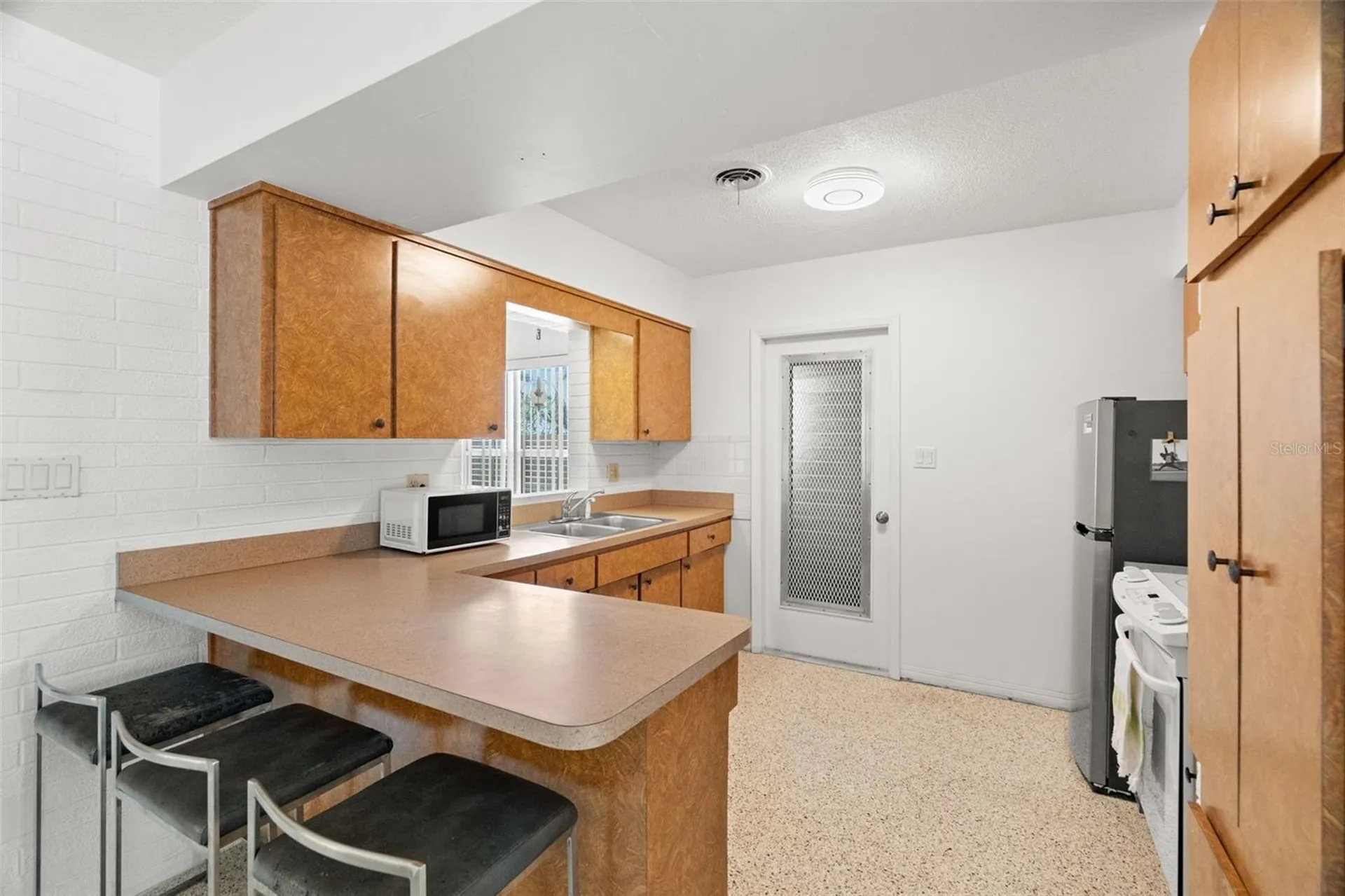 2671 W Bay Isle Drive SE St Petersburg FL 33705
