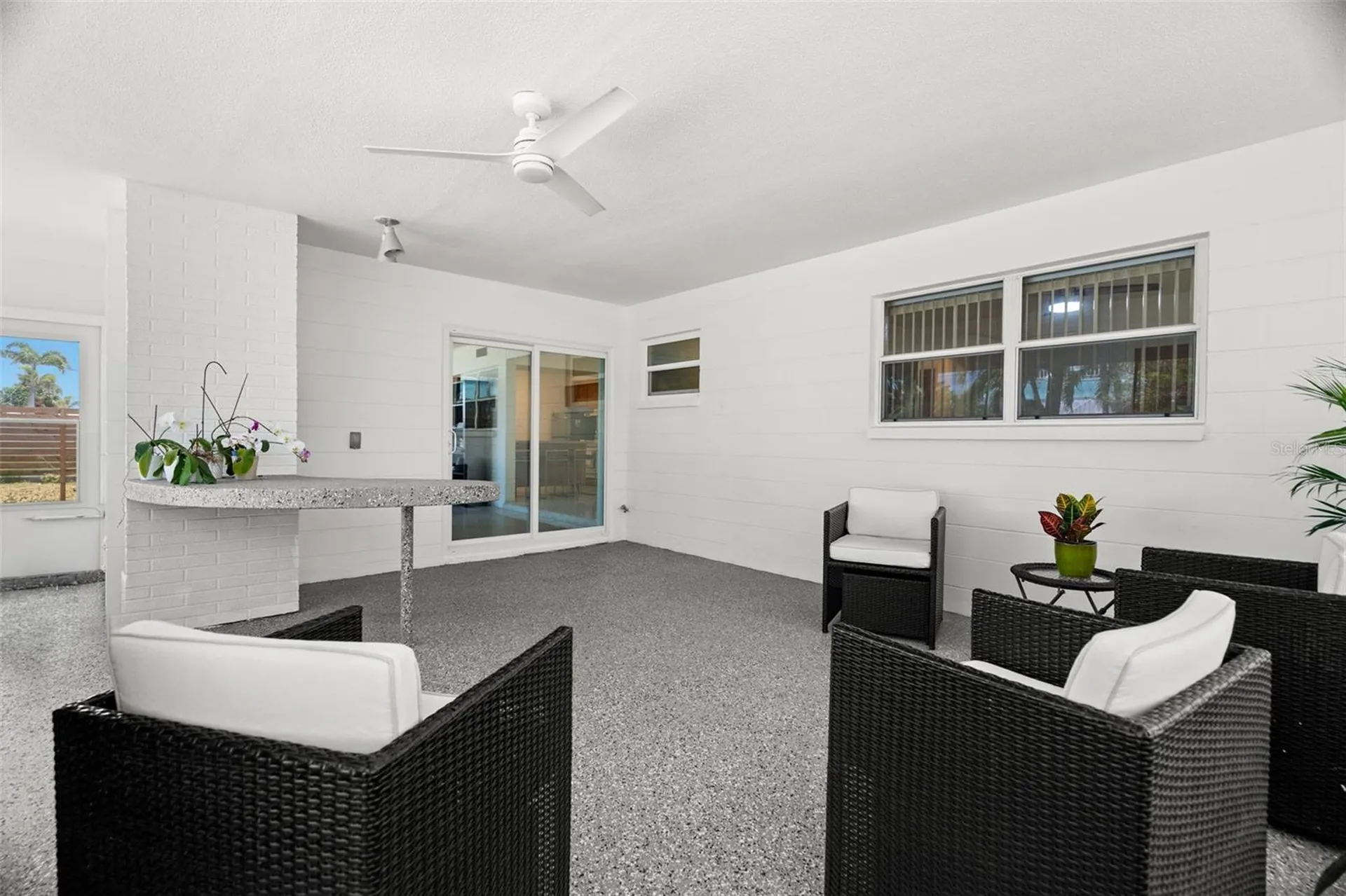 2671 W Bay Isle Drive SE St Petersburg FL 33705