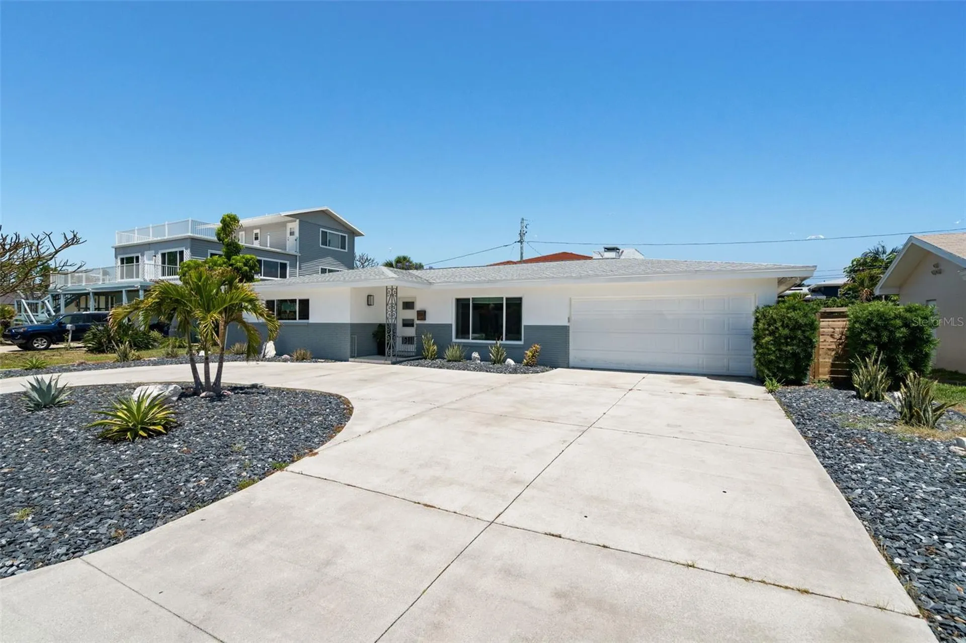 2671 W Bay Isle Drive SE St Petersburg FL 33705