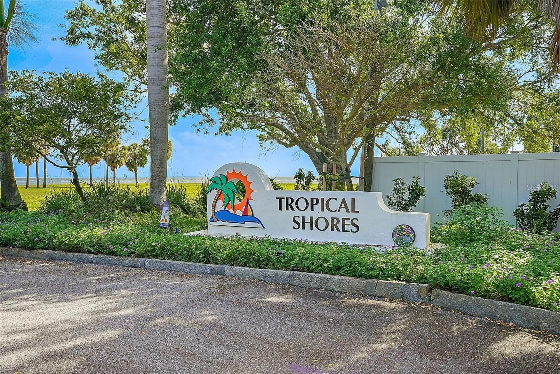 2671 W Bay Isle Drive SE St Petersburg FL 33705