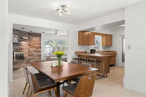 2671 W Bay Isle Drive SE St Petersburg FL 33705