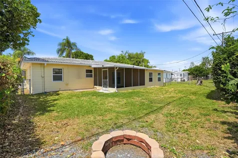 4813 Lake Charles Drive N Kenneth City FL 33709