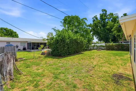4813 Lake Charles Drive N Kenneth City FL 33709