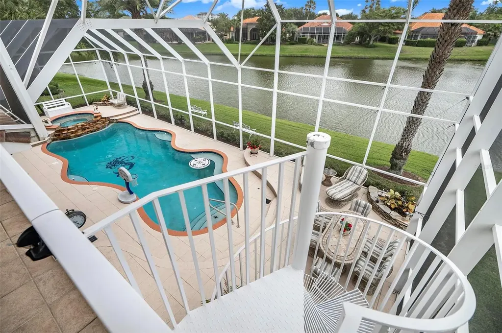 68 Oak View Circle W Palm Coast FL 32137