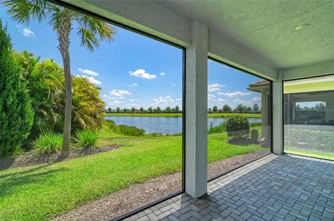 5290 Barnett Circle Bradenton FL 34211