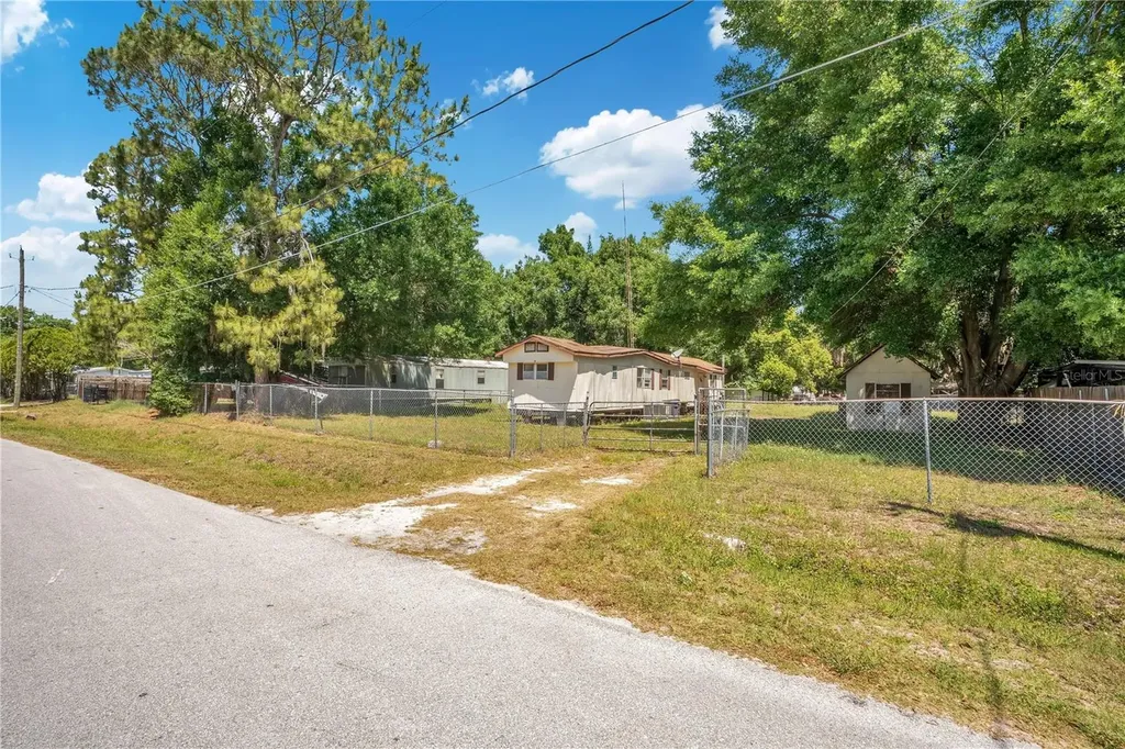 706 Byni Ridge Winter Haven FL 33880
