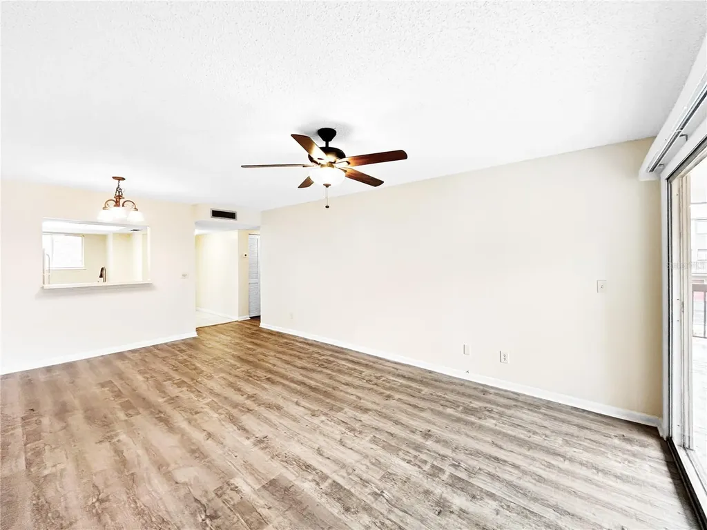 6336 Newtown Circle Tampa FL 33615