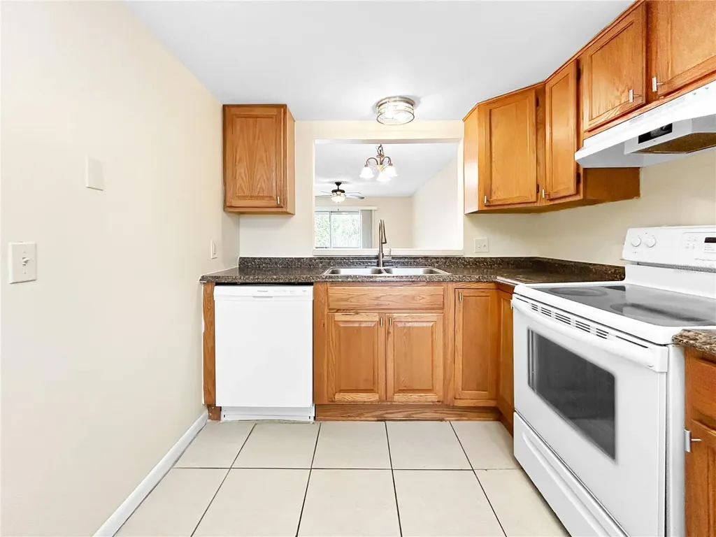 6336 Newtown Circle Tampa FL 33615