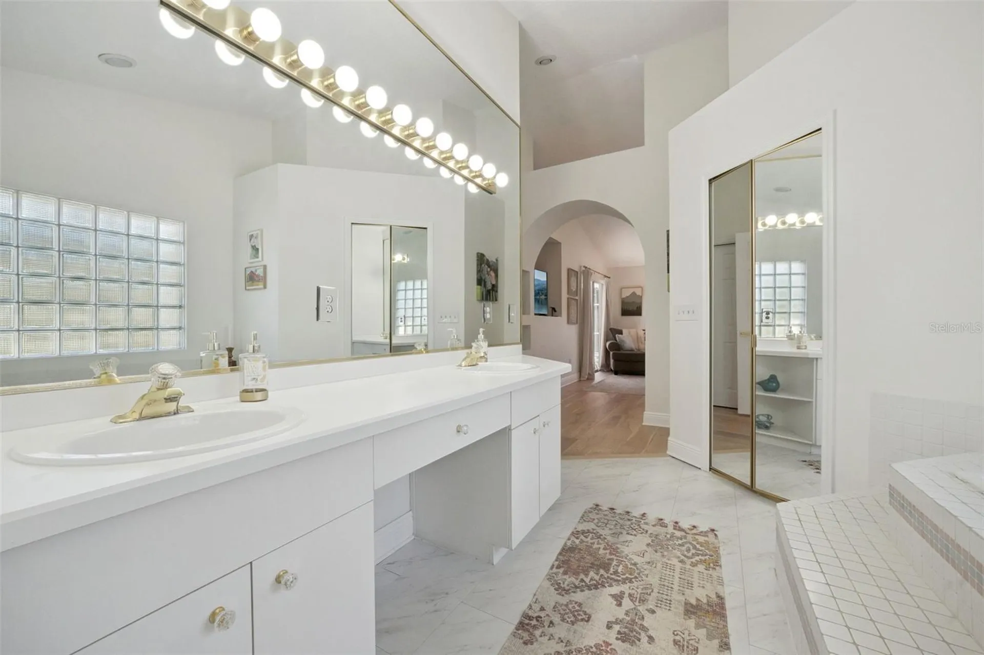 8455 Island Palm Circle Orlando FL 32835