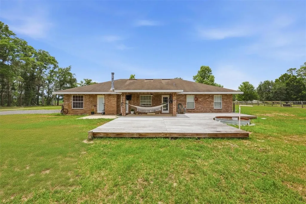 3460 SE County Road 337 Trenton FL 32693