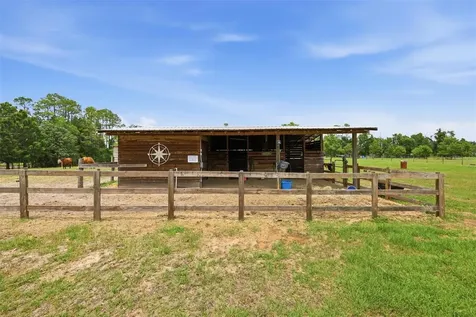 3460 SE County Road 337 Trenton FL 32693