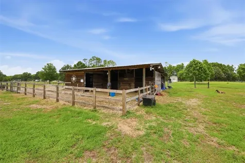 3460 SE County Road 337 Trenton FL 32693