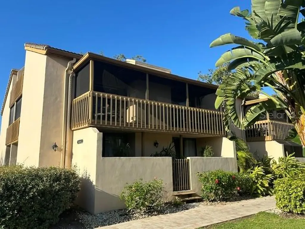 3033 Willow Green Sarasota FL 34235