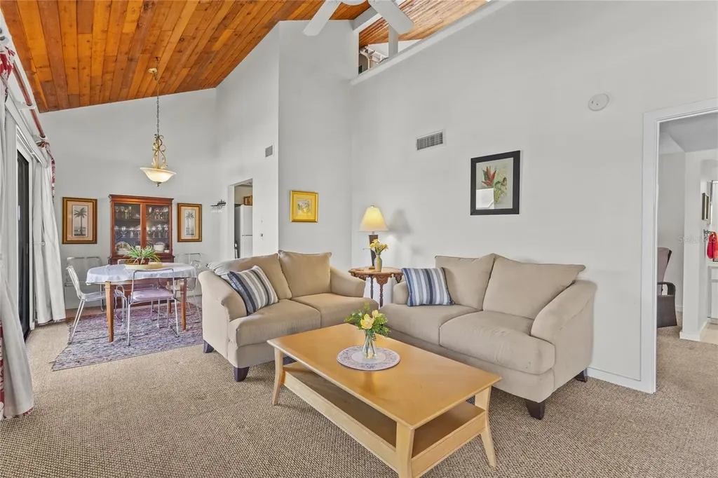 3033 Willow Green Sarasota FL 34235