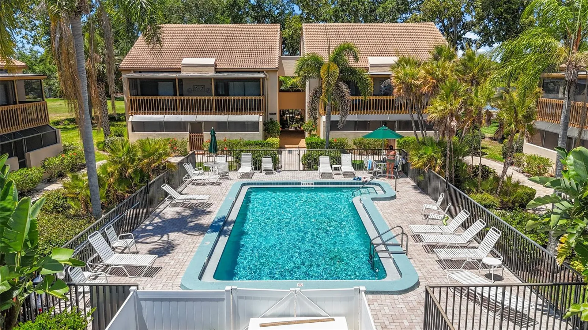 3033 Willow Green Sarasota FL 34235