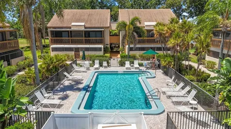 3033 Willow Green Sarasota FL 34235