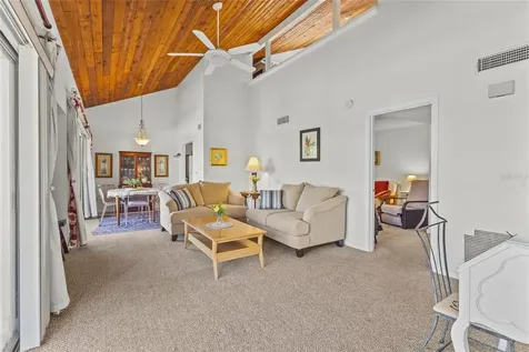 3033 Willow Green Sarasota FL 34235