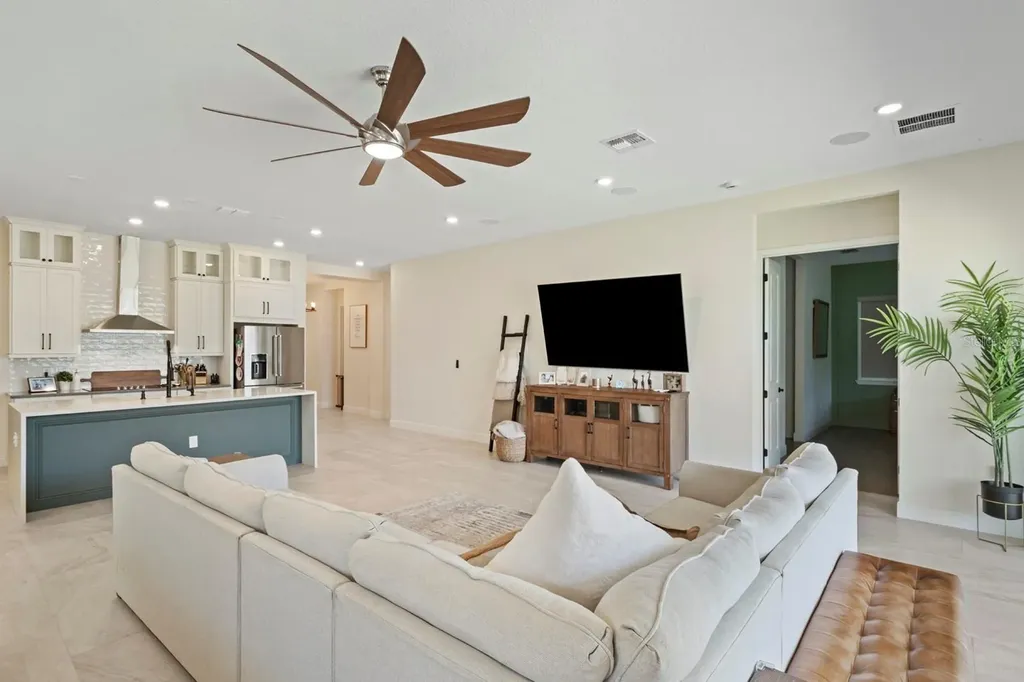 13301 Mcmillan Drive Orlando FL 32827