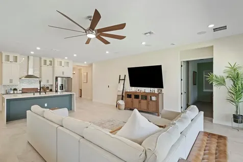 13301 Mcmillan Drive Orlando FL 32827