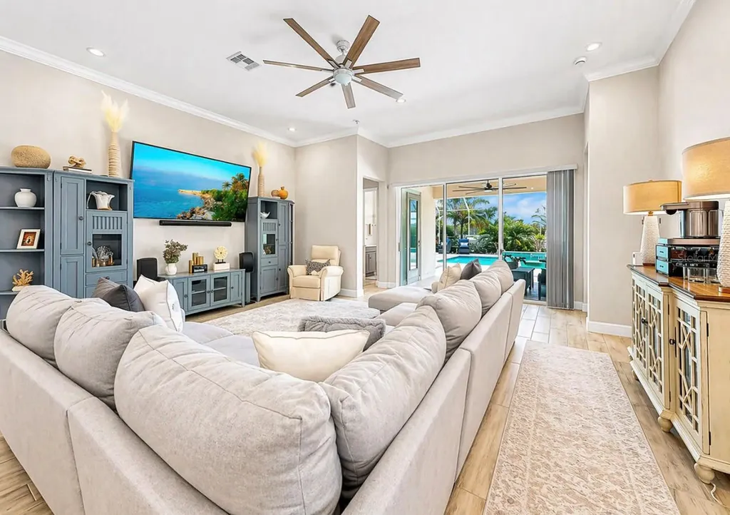 954 Signet Drive Apollo Beach FL 33572