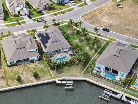 954 Signet Drive Apollo Beach FL 33572