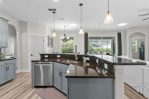 615 Lake Cove Pointe Circle Winter Garden FL 34787