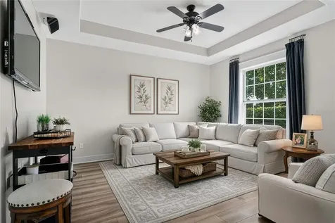 615 Lake Cove Pointe Circle Winter Garden FL 34787