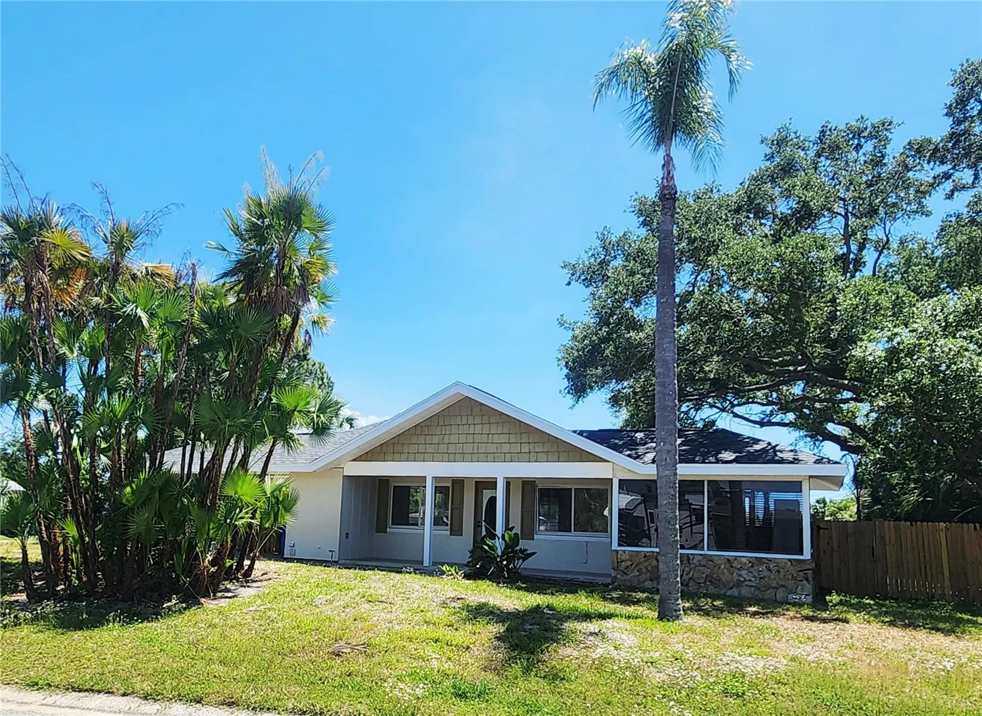 2494 Del Rio Way Dunedin FL 34698
