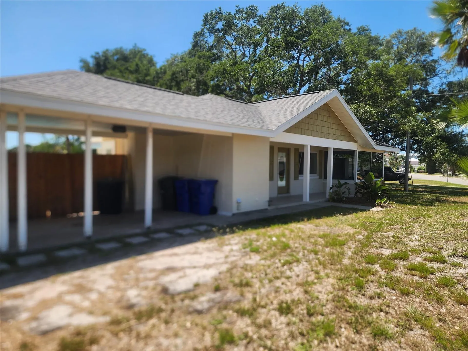 2494 Del Rio Way Dunedin FL 34698