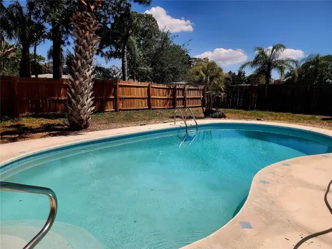 2494 Del Rio Way Dunedin FL 34698
