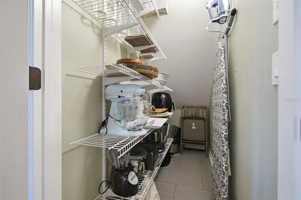 805 Hickory Fork Drive Seffner FL 33584