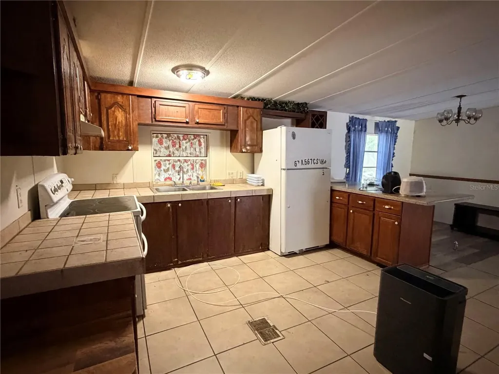 24021 Armadillo Road Astor FL 32102