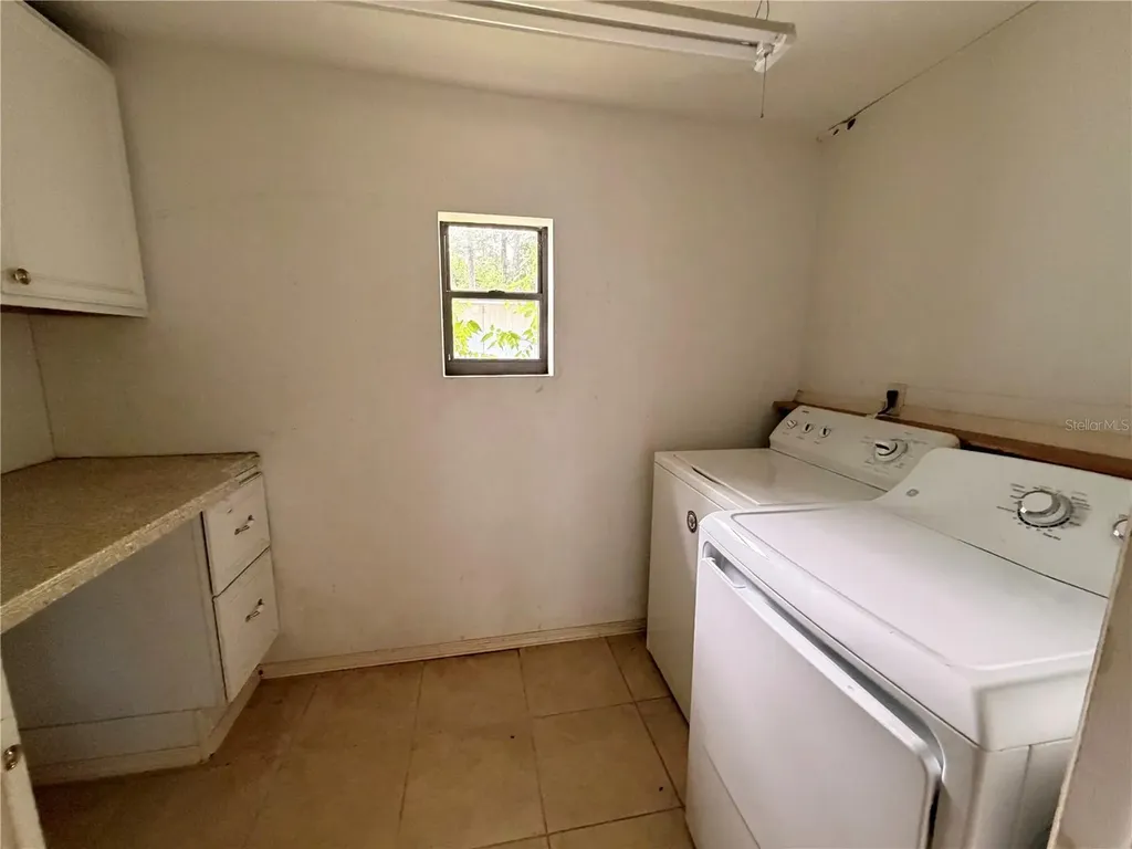 24021 Armadillo Road Astor FL 32102