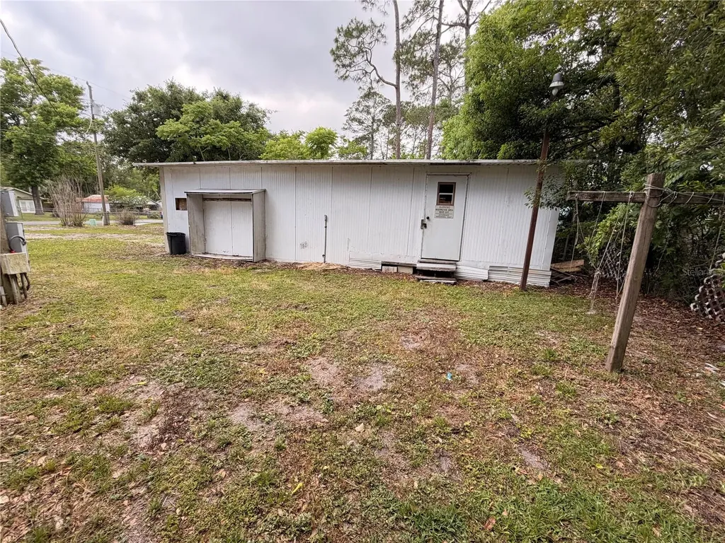 24021 Armadillo Road Astor FL 32102