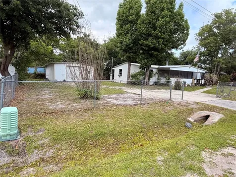 24021 Armadillo Road Astor FL 32102