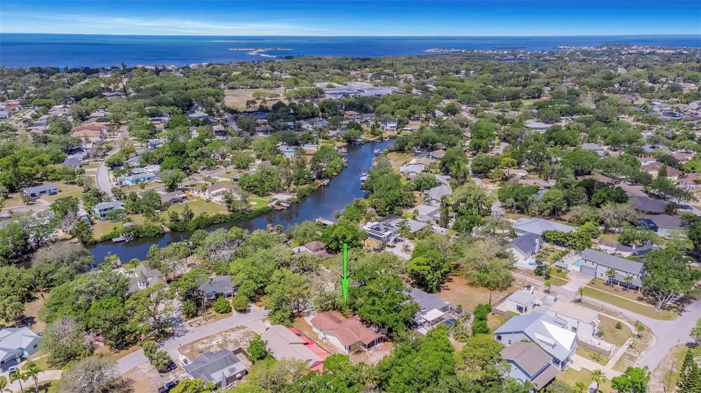 753 Seminole Boulevard Tarpon Springs FL 34689