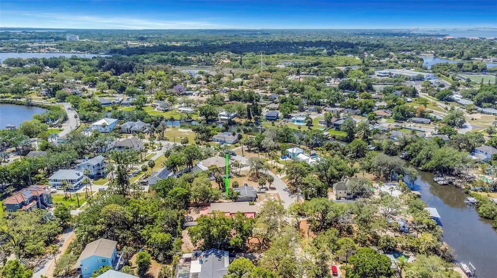 753 Seminole Boulevard Tarpon Springs FL 34689