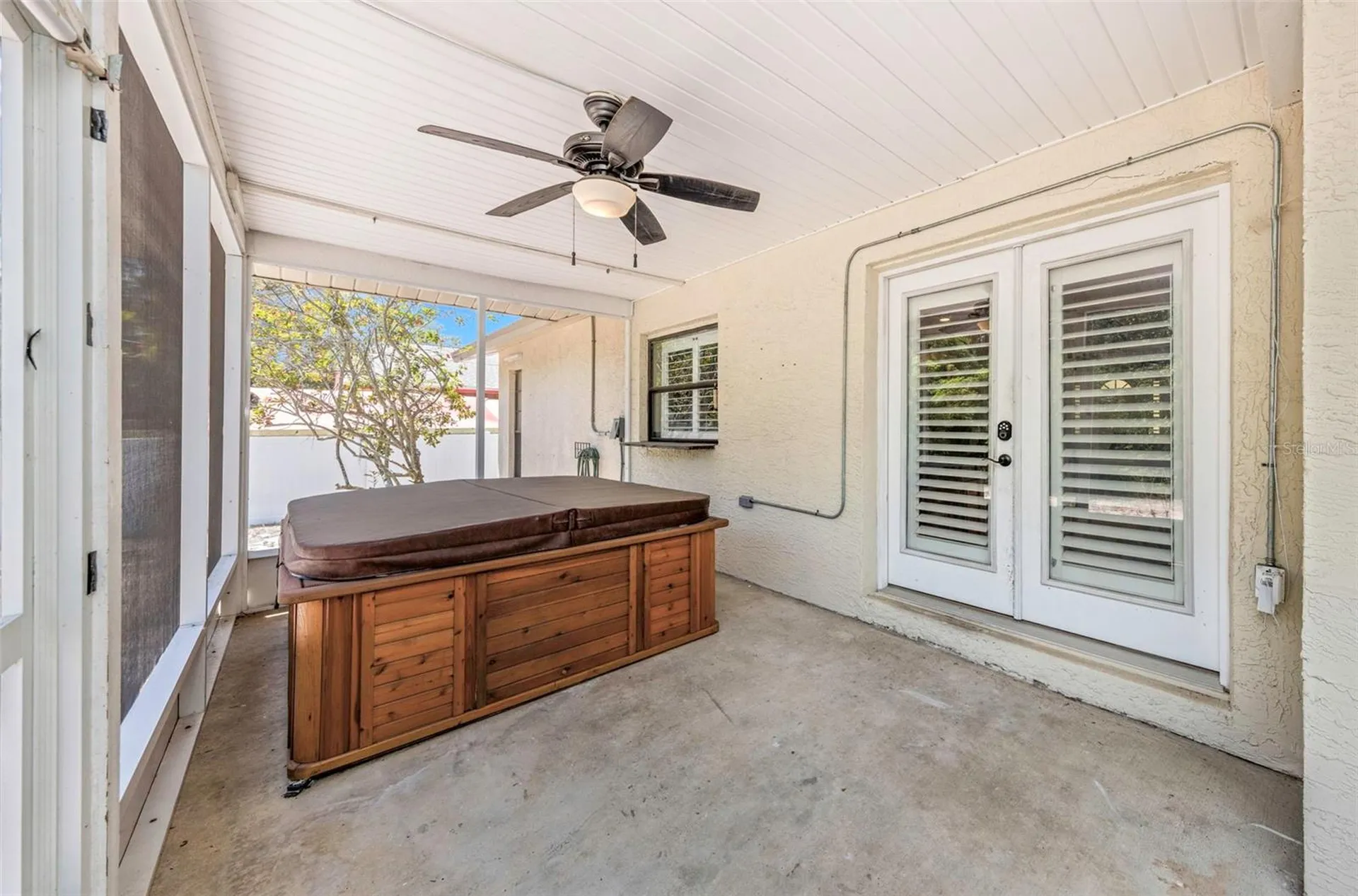 753 Seminole Boulevard Tarpon Springs FL 34689