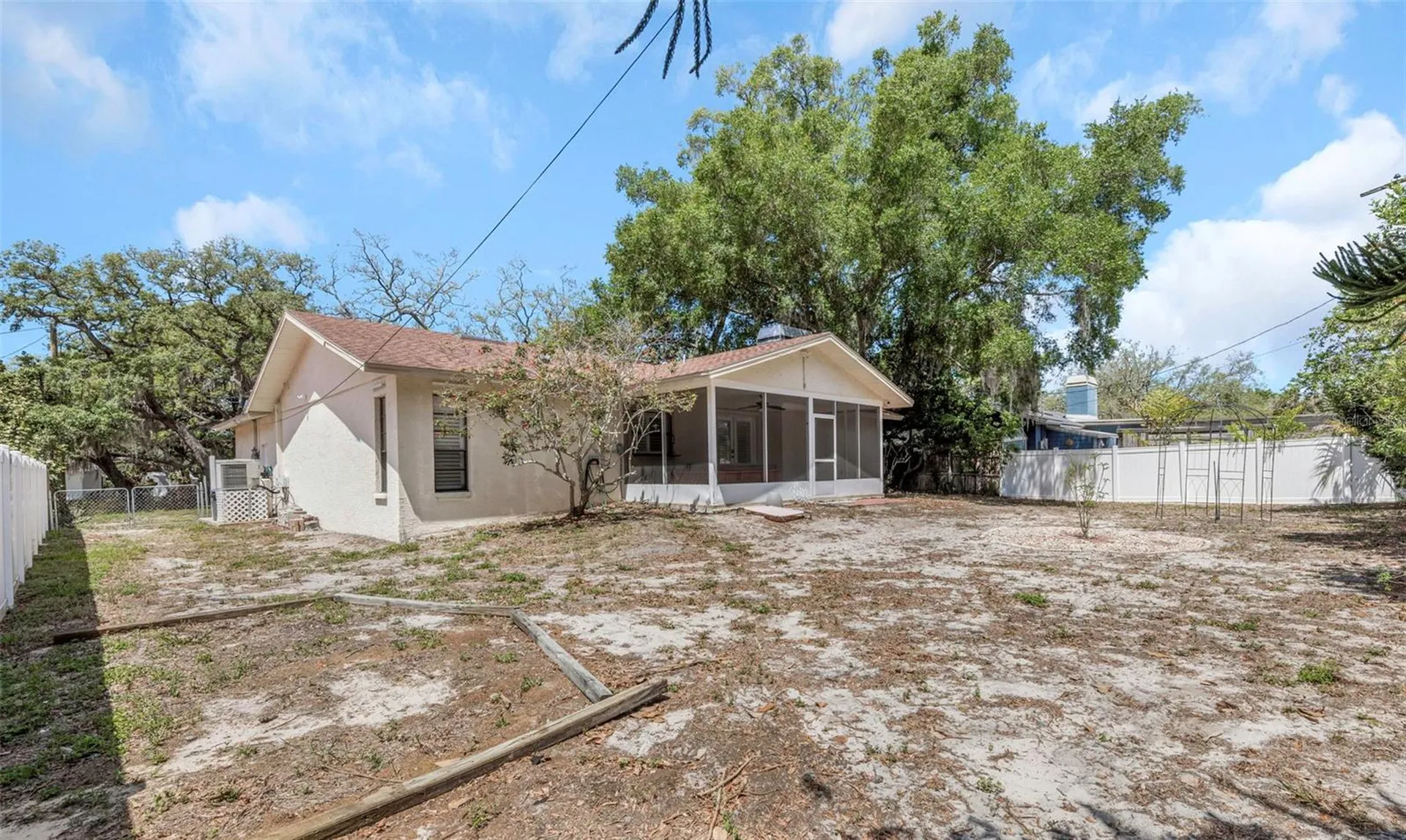 753 Seminole Boulevard Tarpon Springs FL 34689