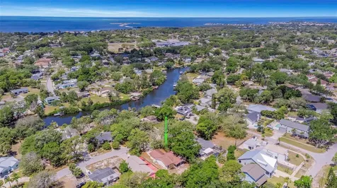 753 Seminole Boulevard Tarpon Springs FL 34689