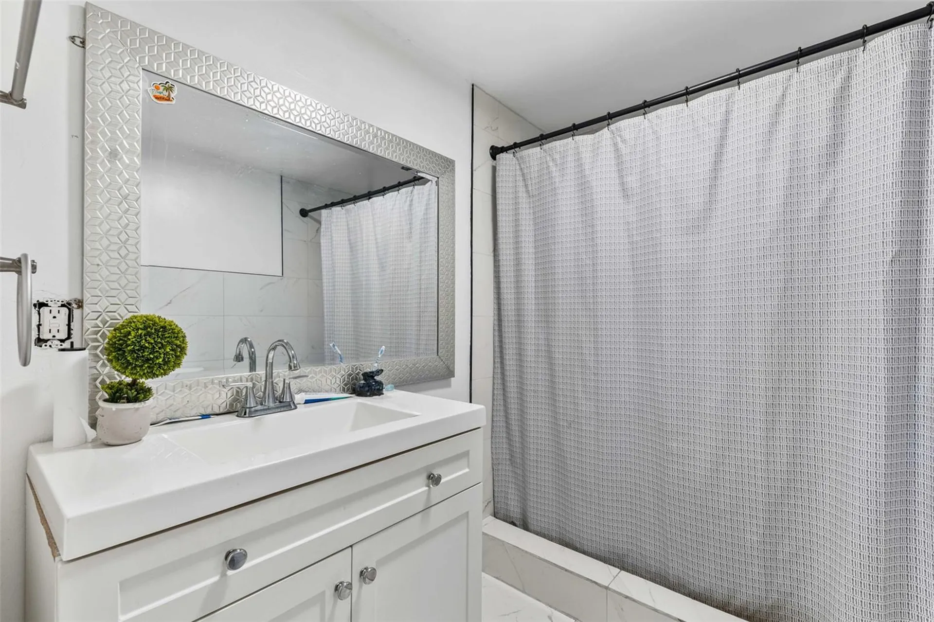 1042 W Hillcrest Drive Cocoa FL 32922