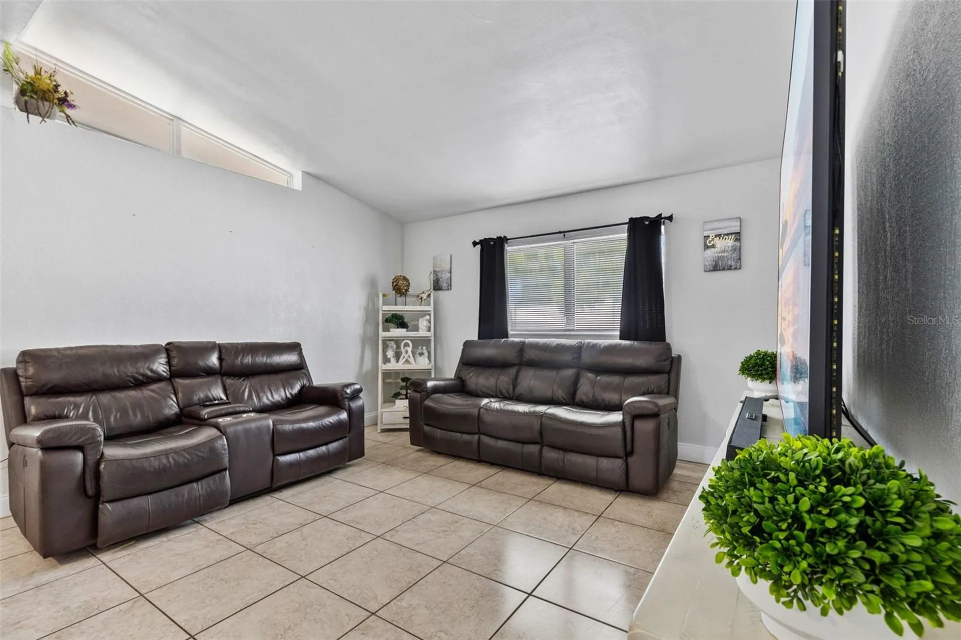 1042 W Hillcrest Drive Cocoa FL 32922