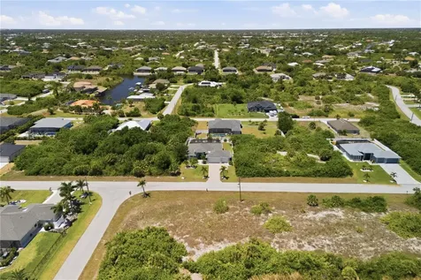 10039 Kingsville Drive Port Charlotte FL 33981