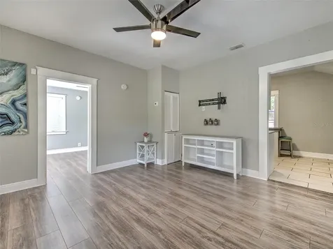 728 E Hanlon Street Tampa FL 33604