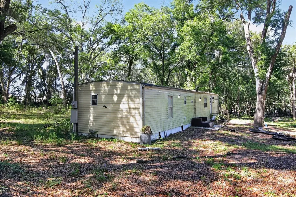 16940 SE 115th Avenue Weirsdale FL 32195