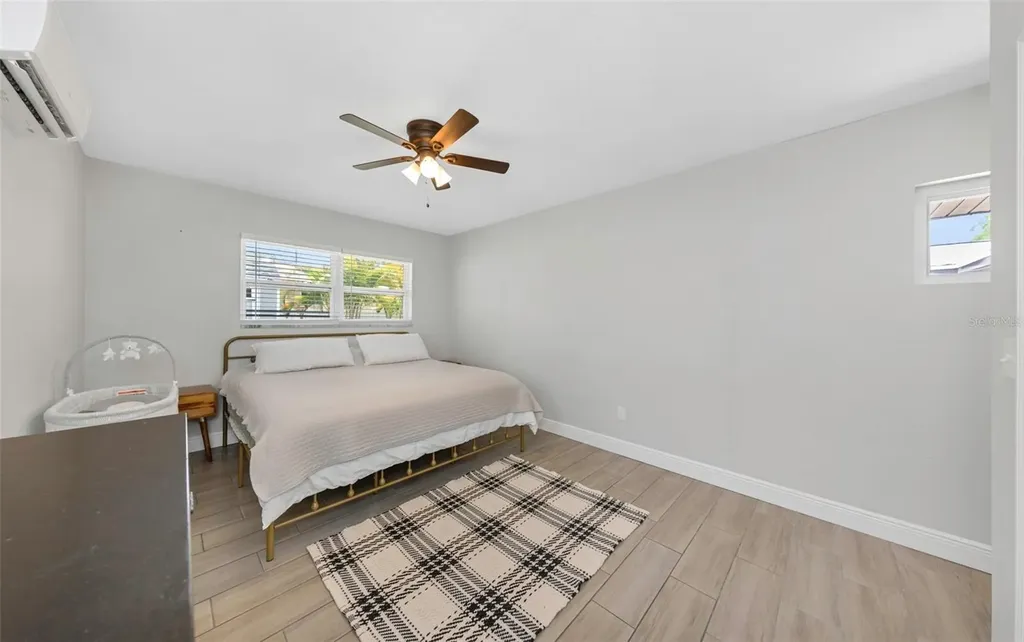 1437 Carlos Avenue Clearwater FL 33755