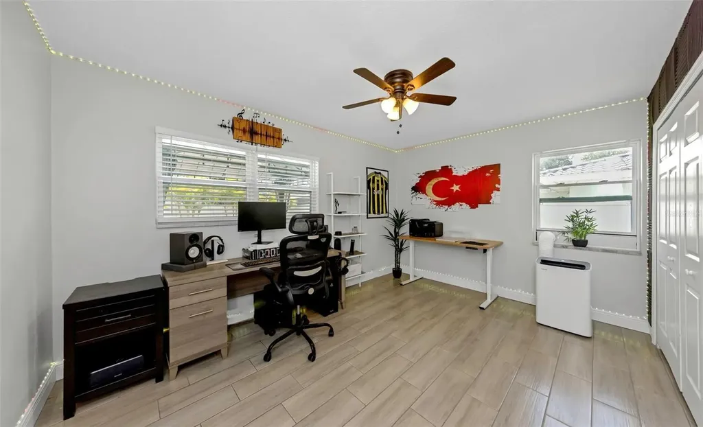 1437 Carlos Avenue Clearwater FL 33755